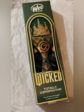 Wet Brush Wicked Collection Detangler - Green & Gold